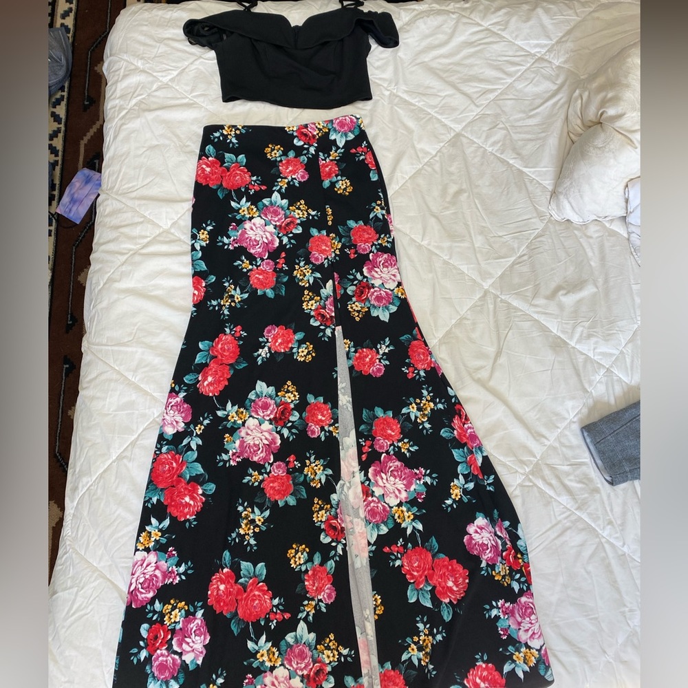 Two piece dress, floral skirt black top